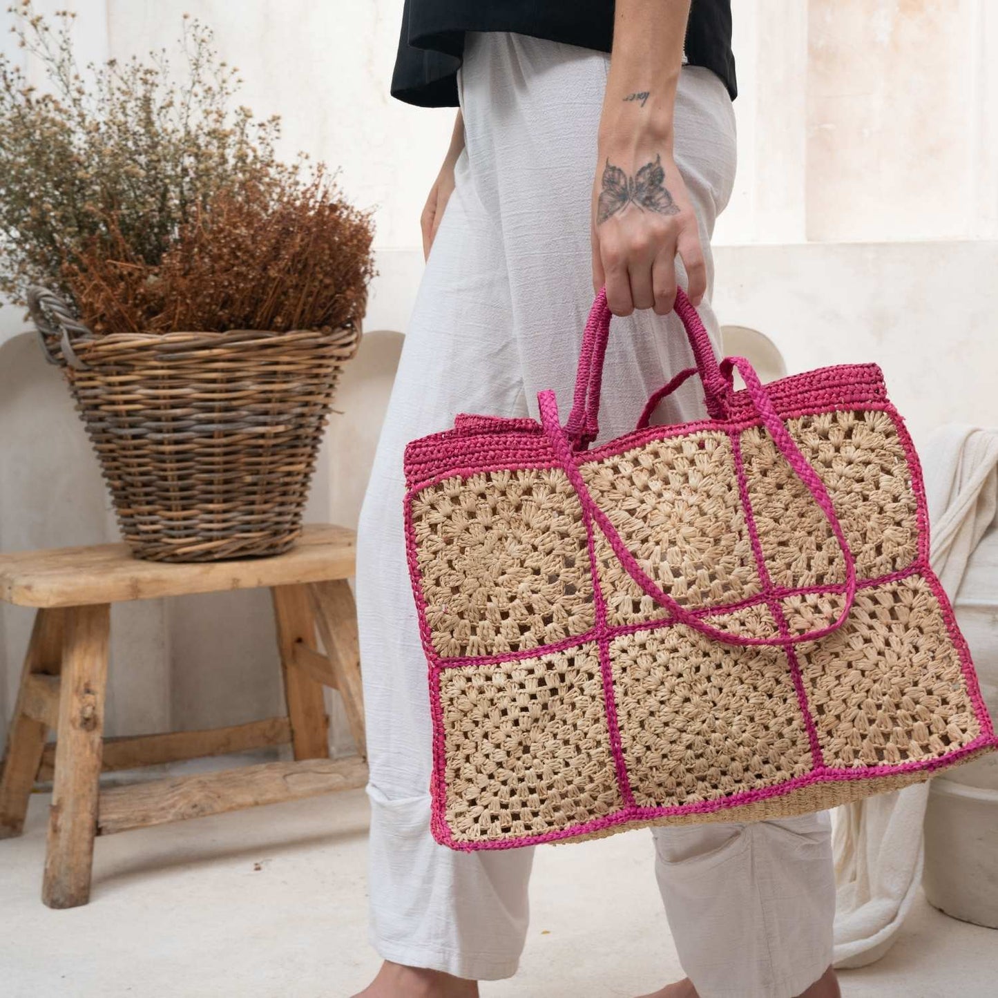 Carrey Raffia Tote Bag - Fuchsia