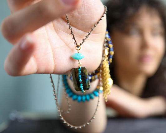 Provo Knotted Pendant in Sunstone