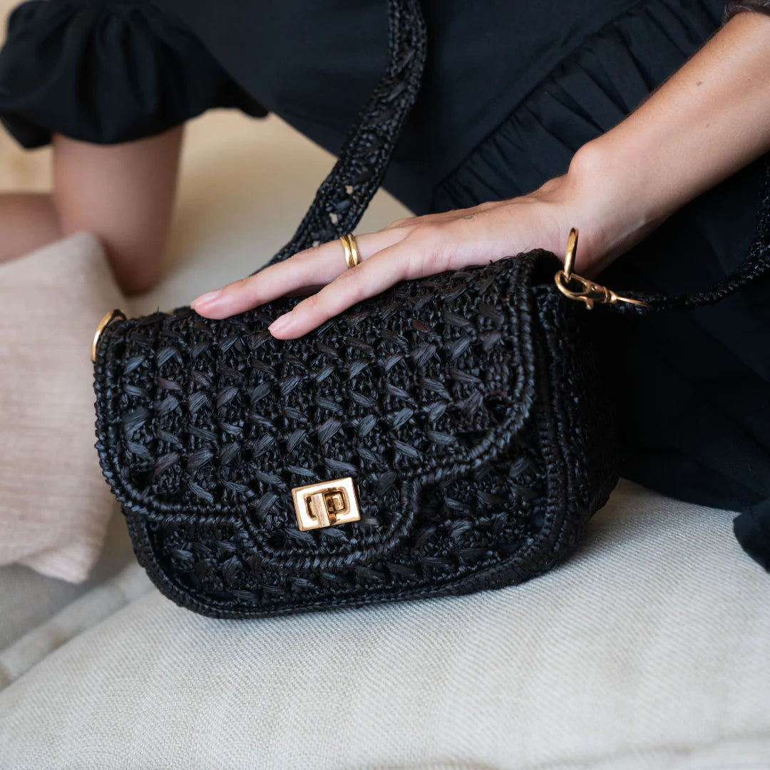 Cassie 1 Black
